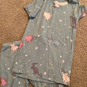 DotDotSmile size 5/6 pajama short set.